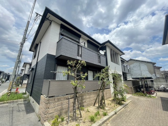 ラクシュミー鳥飼の外観