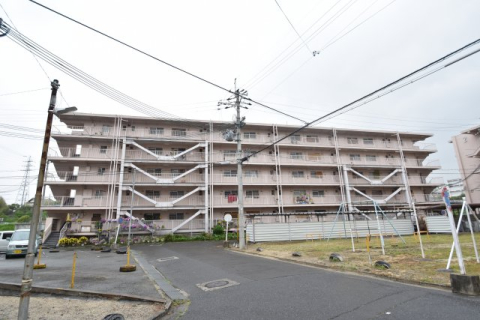 ビレッジハウス服部6号棟