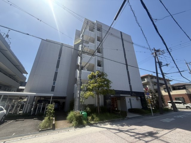 コンフォリア高槻の外観