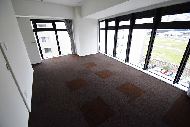 W.O.B.NISHIUMEDA 15階建て 1LDK 21.7万円の賃貸空室情報