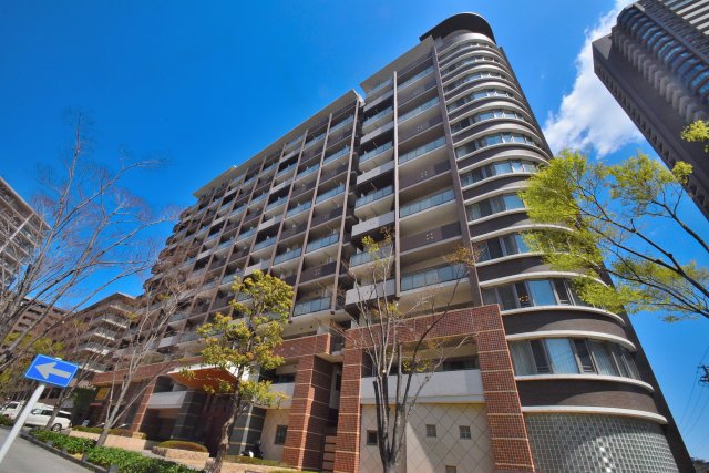 ロイヤルパークス桃坂