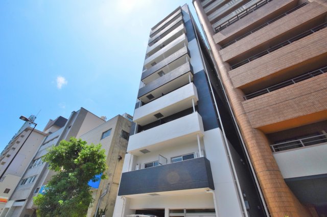 モノトーン難波