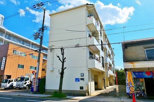 マンション波寄の外観 マンション波寄の外観