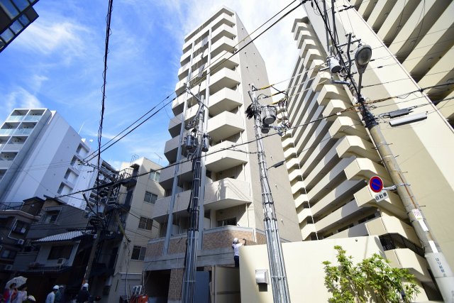 大阪市北区中崎2丁目の賃貸マンションの外観 大阪市北区中崎2丁目の賃貸マンションの外観