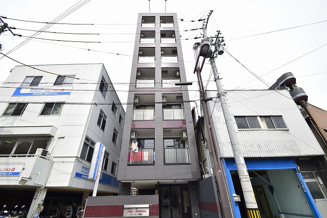 ディーシモンズ西梅田