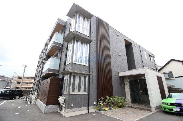 川崎市高津区北見方１丁目の賃貸アパートの外観