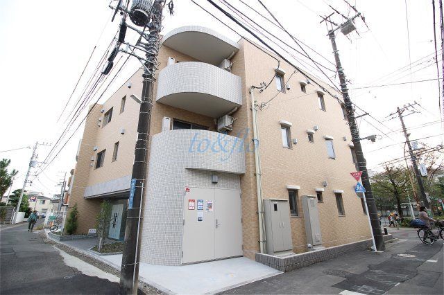 ＣＡＳＡ　ＲＥＧＩＮＡの外観