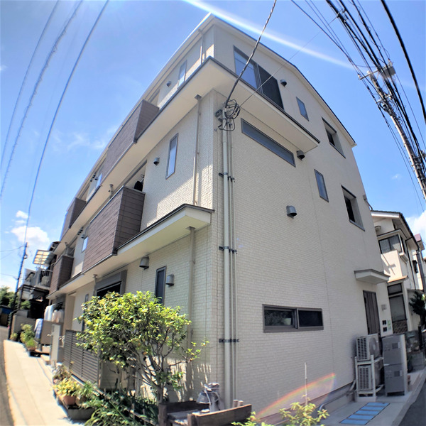 クローバーの外観 クローバーの外観