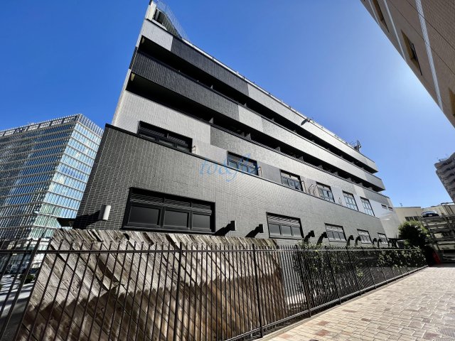 ＬＲＯＣＫＳの外観