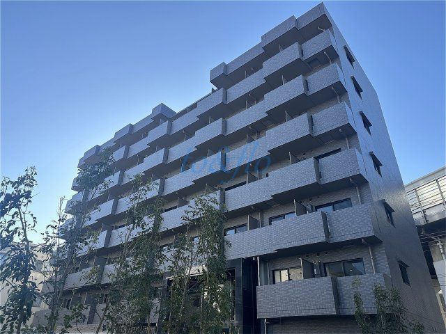 ルーブル武蔵新城六番館の外観