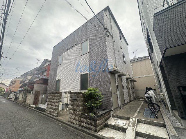 ヴィラルーエの外観