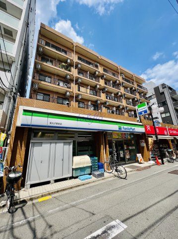 ファミーユビル(ファミーユビル)