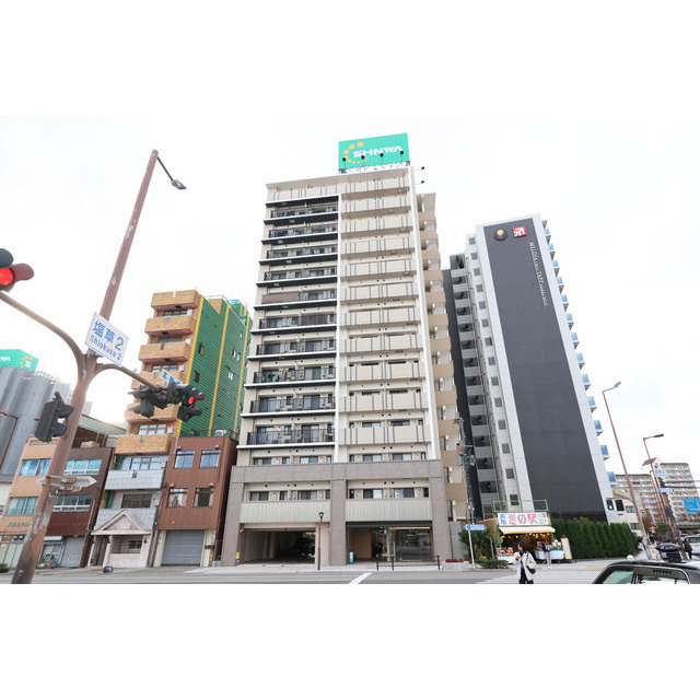 スプランディッド難波キャトルの外観