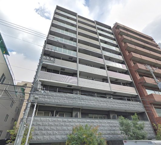 プレサンス南森町駅前の外観
