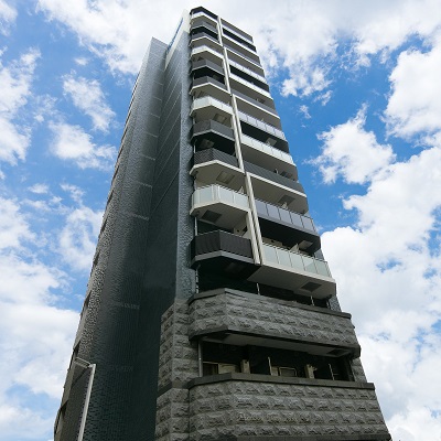 プレサンス天満橋トラッドの外観