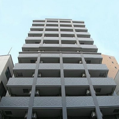 エスリード難波ステーションプラザの外観