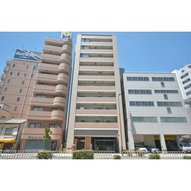 エグゼリエみなと通りの外観