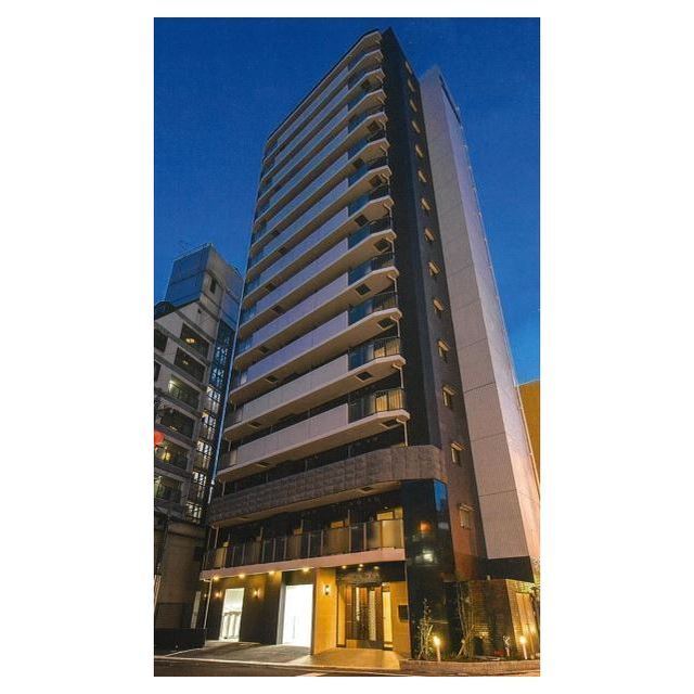 プレサンス難波ヴィータの外観