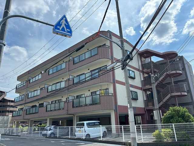 ディアコート津田の外観