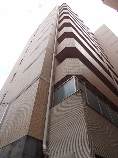 大阪市淀川区西中島3丁目の賃貸マンションの外観 大阪市淀川区西中島3丁目の賃貸マンションの外観