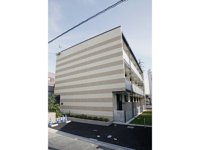 【物件紹介】家具家電付きでロフトがある「レオパレスプレステージ三津屋」