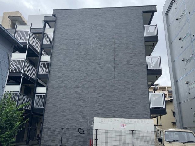 レオパレスハルカの外観