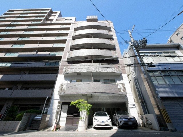 プランドール江戸堀の外観