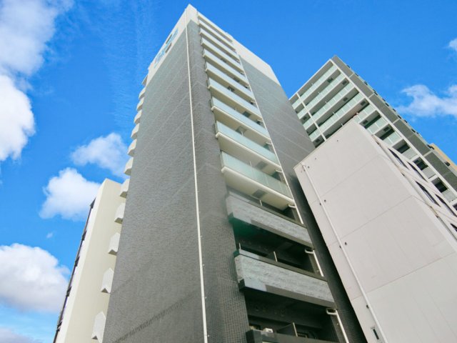 プレサンス松屋町駅前の外観