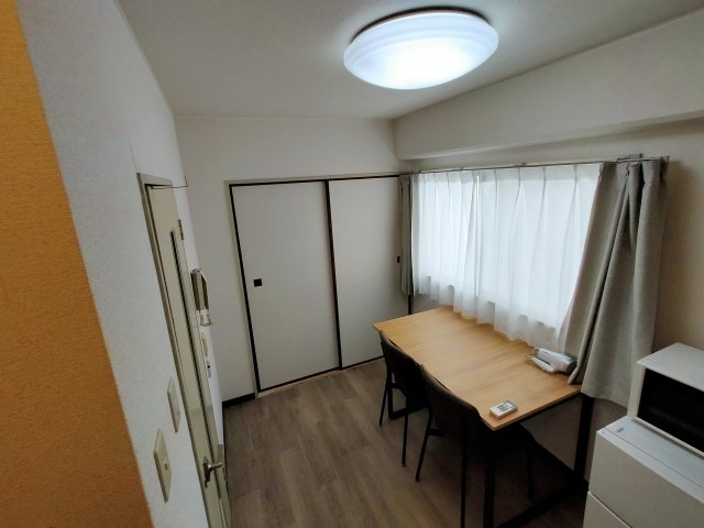 居間