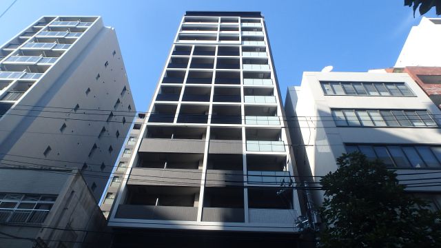 スワンズシティ大手前レーヴェの外観