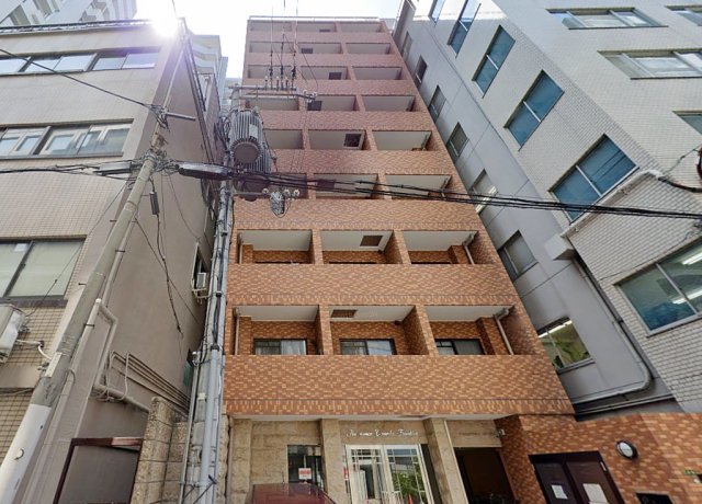 プレサンス梅田フロンティアの外観