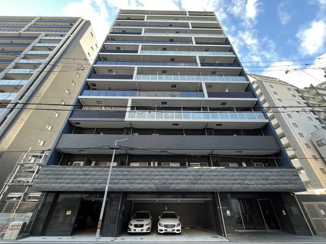 プレサンス福島ミッドエルの外観