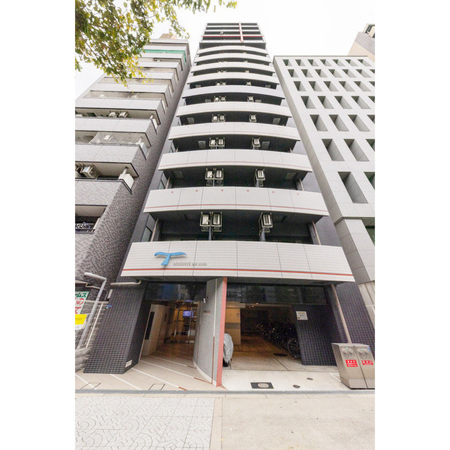 SERENiTE谷町croixの外観