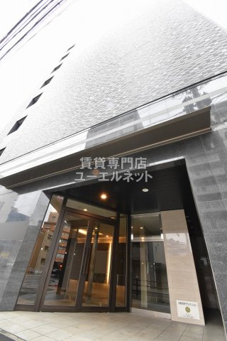 ララプレイス大阪ウエストゲートの外観