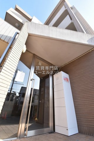 アクシス