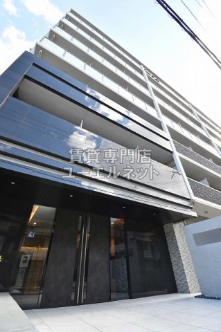 エスリード大阪クレストコートの外観