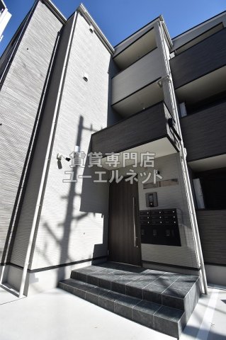 REGIES姫里の外観
