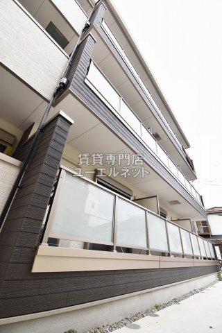 GRANDIR塚本の外観