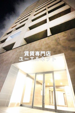 レジディア 江坂の外観