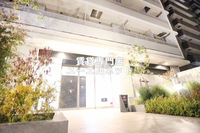 コンフォリア江坂広芝町の外観