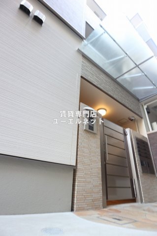 フジパレス 阪急吹田駅南 ３番館の外観