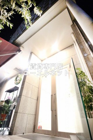 フローレンス 江坂の外観