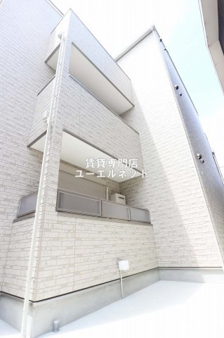 アート 吹田泉町の外観