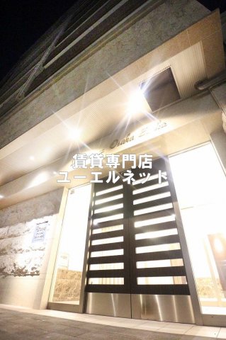 プレサンス ＯＳＡＫＡ 江坂の外観