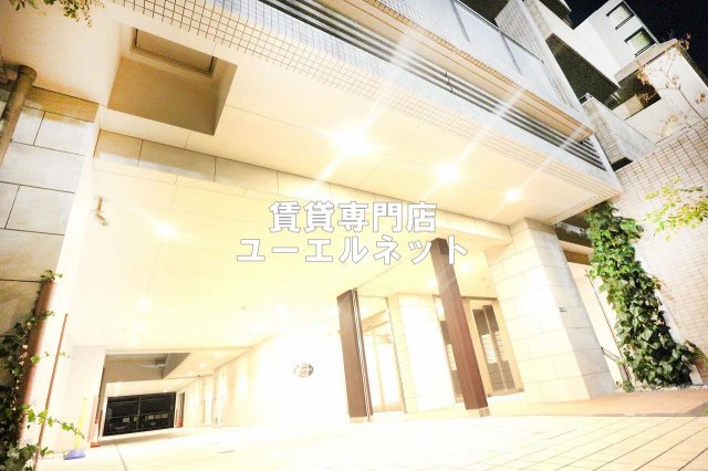 アヤ コートの外観