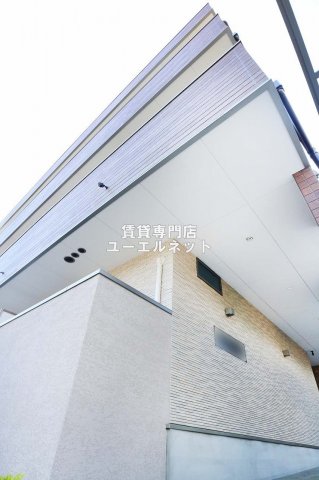 プルメリア 江坂の外観