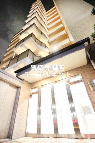 モノロカーレ 江坂の外観