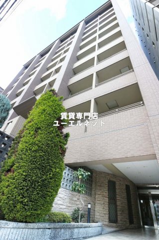 プルミエールメゾン 江坂の外観