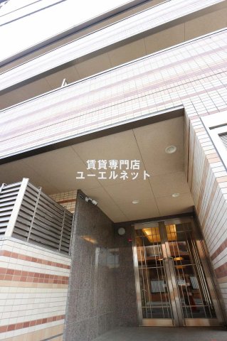 クリスタルコート 江坂の外観