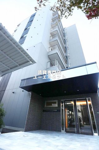 リバレイン 江坂の外観